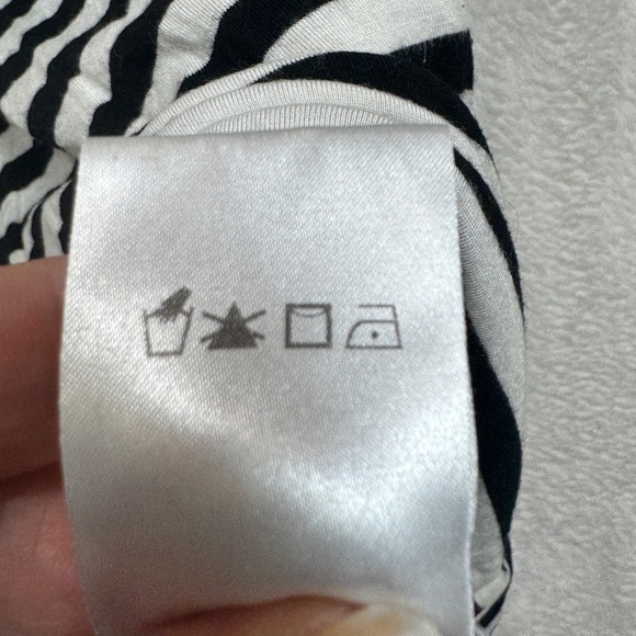 Kismet T-Shirt Dress Womens Size Small Black White Striped Long Sleeve Goth - Picture 4 of 7